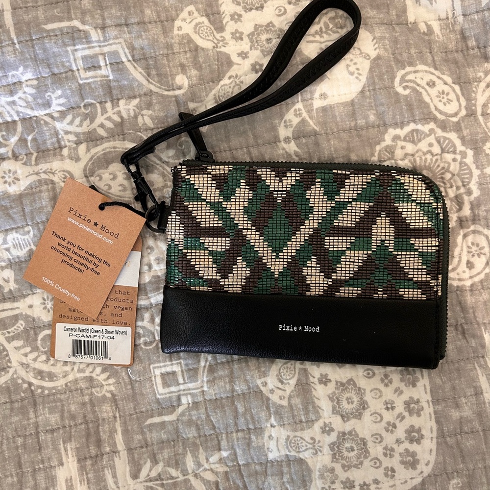 Pixie Mood wristlet